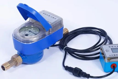 光電直讀遠(yuǎn)傳閥控水表廠家怎么選？