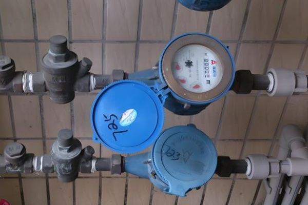 電子遠傳水表選購技巧，30年水表專家經驗總結！